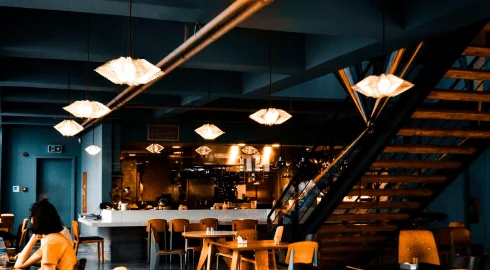 Pomysły na aplikacje dla branży HoReCa (Hoteli, Restauracji, Cateringu), które można wdrożyć z dofinansowaniem (za dotację KPO UE 2024)
